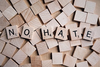 Projekt gegen Hasspostings
